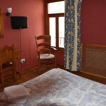 Hotel El Refugio De Juanar Ojén Kültér fotó